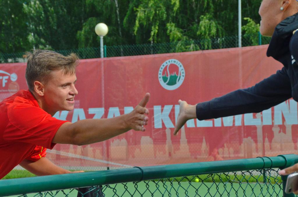Татарстанские теннисисты обыграли первую сеяную пару домашнего международного турнира