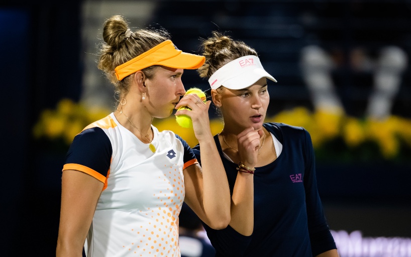Вероника Кудерметова и Элизе Мертенс сыграют в четвертьфинале парного турнира в Токио