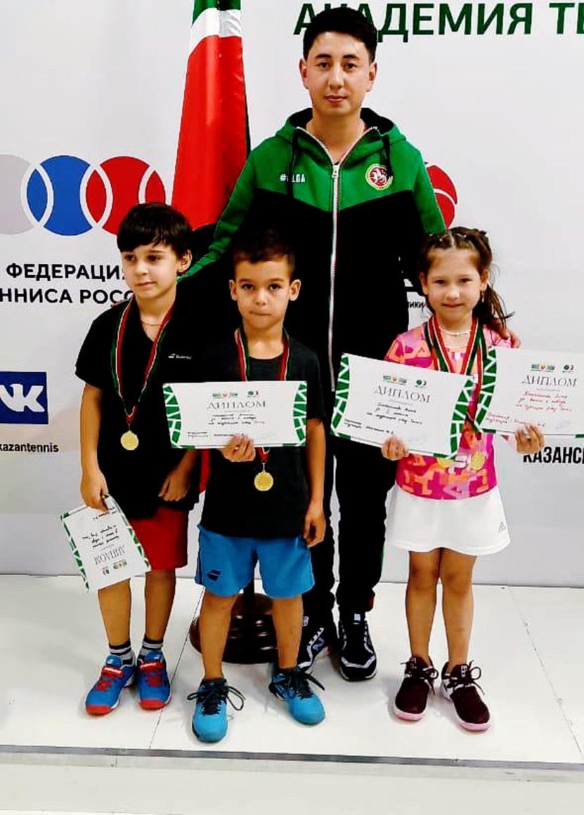 Иванова Мария и Вершинин Алексей победители «Play Tennis» по системе TENNIS 10S