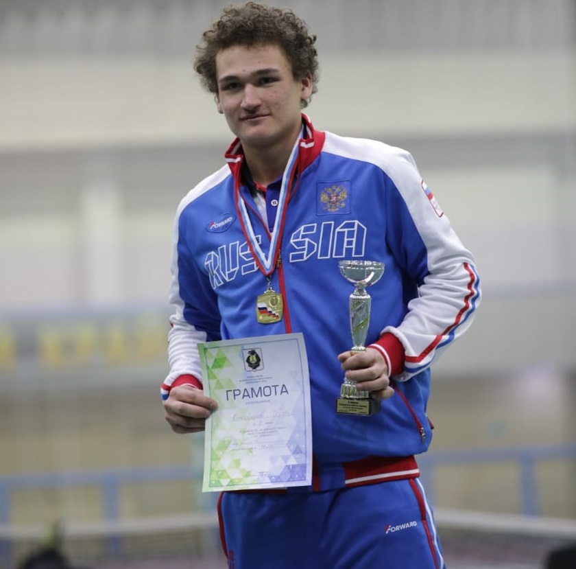 Татарстанский теннисист Кожевников Игорь выиграл Первенство ДФО